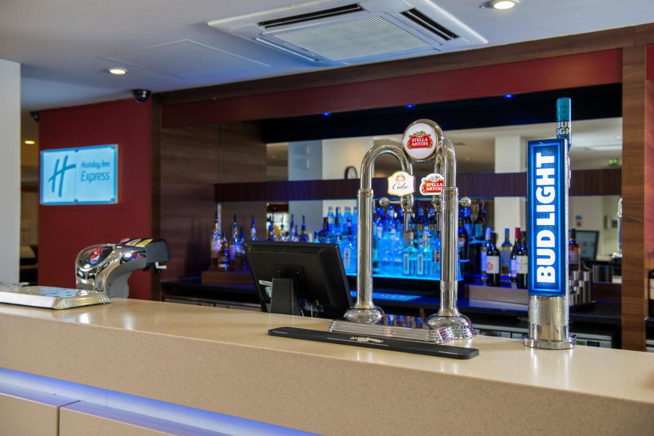 Holiday Inn Express London - Dartford By Ihg Ngoại thất bức ảnh